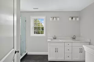 1436 Old Sandwich Rd, Plymouth, MA 02360 - Photo 20