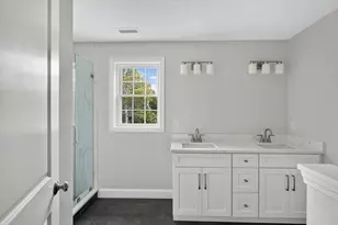 1436 Old Sandwich Rd, Plymouth, MA 02360 - Photo 20