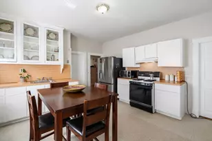 968 River St, Boston, MA 02136 - Photo 4