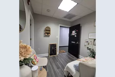 52-54 Brigham St #6, New Bedford, MA 02740 - Photo 6