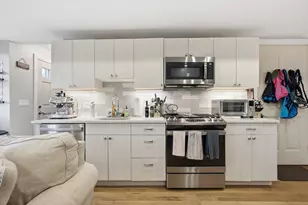 89 Prescott St, Boston, MA 02128 - Photo 10