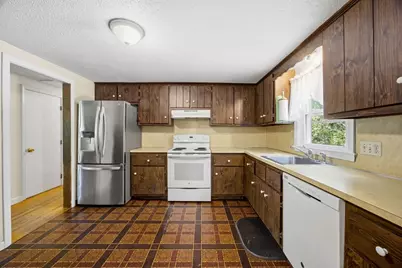 30 Skylark, Plymouth, MA 02360 - Photo 2