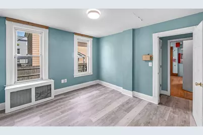 130 Berkshire St, Springfield, MA 01151 - Photo 16