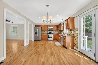 8-10 Begley St #10, Agawam, MA 01001 - Photo 16