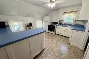 74 South St, Somerset, MA 02726 - Photo 8