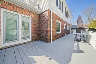 93 Lincoln Rd, Medford, MA 02155 - Photo 6