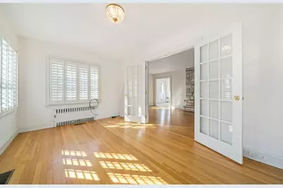 93 Lincoln Rd, Medford, MA 02155 - Photo 18