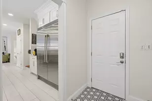 23 Goodnow Ln, Framingham, MA 01702 - Photo 8