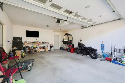 8 Union St, North Brookfield, MA 01535 - Photo 24