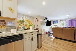 8 Union St, North Brookfield, MA 01535 - Photo 6