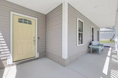 8 Union St, North Brookfield, MA 01535 - Photo 32