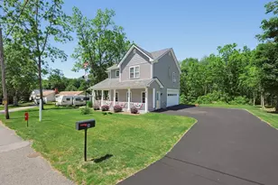 8 Union St, North Brookfield, MA 01535 - Photo 38