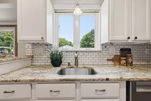 55 South St, Easthampton, MA 01027 - Photo 12