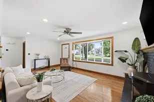 55 South St, Easthampton, MA 01027 - Photo 8