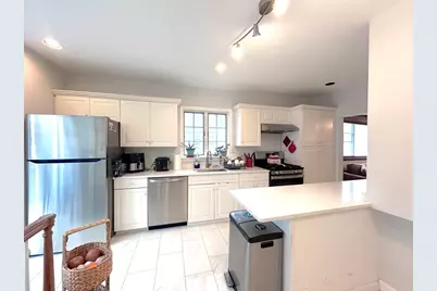 144 Cleveland Ave #2, Braintree, MA 02184 - Photo 6