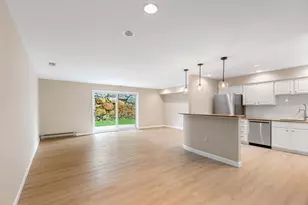 17 Lions Ln, Salem, MA 01970 - Photo 8