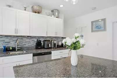 576 Franklin St, Worcester, MA 01608 - Photo 8