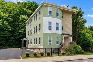 576 Franklin St, Worcester, MA 01608 - Photo 2