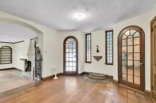 128 Dudley St, Brookline, MA 02445 - Photo 10