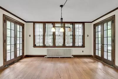 128 Dudley St, Brookline, MA 02445 - Photo 6