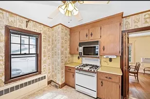 2084 Washington St, Newton, MA 02462 - Photo 2