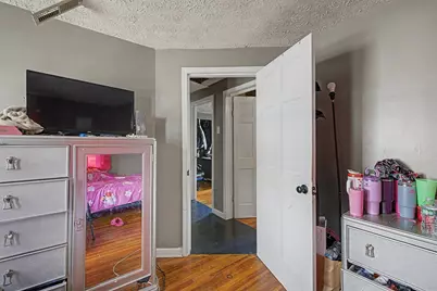 23 Jenness St, Springfield, MA 01104 - Photo 8