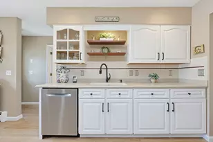 471 Hoppin Hill Ave, North Attleboro, MA 02760 - Photo 12