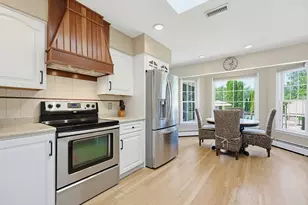 471 Hoppin Hill Ave, North Attleboro, MA 02760 - Photo 10