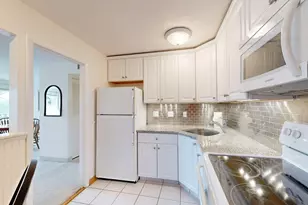 53 Melrose, Melrose, MA 02176 - Photo 4