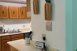 2 Squire Ct, Natick, MA 01760 - Photo 8