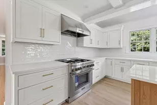 3 Hollyhock Ln, Hingham, MA 02043 - Photo 8