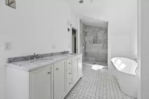 3 Hollyhock Ln, Hingham, MA 02043 - Photo 20