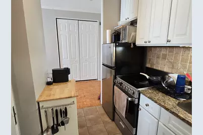 21 Beacon St #10C, Boston, MA 02108 - Photo 10