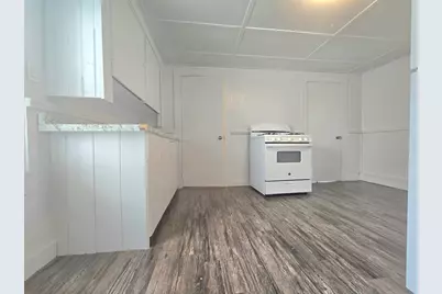 9 Cedar St #2R, Taunton, MA 02780 - Photo 2