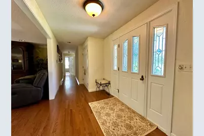 608 Pinewood Dr, Longmeadow, MA 01106 - Photo 28