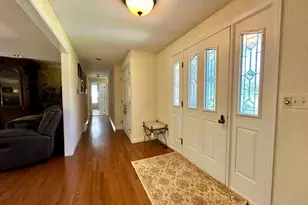 608 Pinewood Dr, Longmeadow, MA 01106 - Photo 28