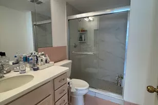 22 Chestnut Pl, Brookline, MA 02445 - Photo 12
