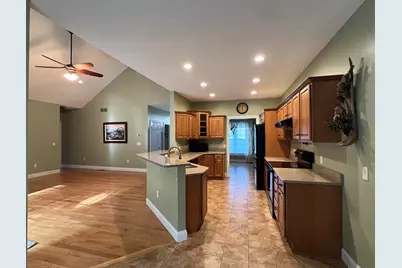 5 Red Bridge Ln, South Hadley, MA 01075 - Photo 4