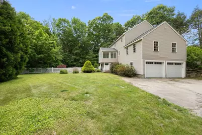 140 Paradise Ln, Sturbridge, MA 01518 - Photo 4