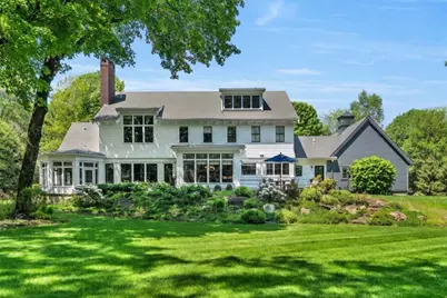 10 Chandler Circle, Weston, MA 02493 - Photo 2