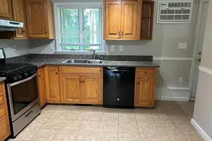 7 Heidi Ln, Billerica, MA 01821 - Photo 8