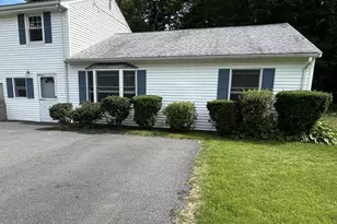 7 Heidi Ln, Billerica, MA 01821 - Photo 2