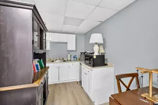 42 Medeiros Ln, Dartmouth, MA 02747 - Photo 34