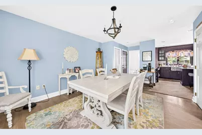 42 Medeiros Ln, Dartmouth, MA 02747 - Photo 14