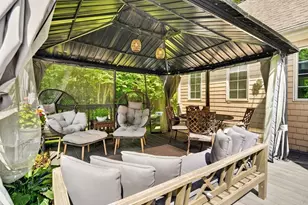 42 Medeiros Ln, Dartmouth, MA 02747 - Photo 4