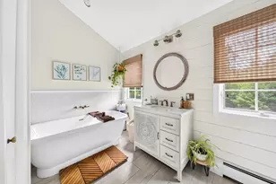 42 Medeiros Ln, Dartmouth, MA 02747 - Photo 32
