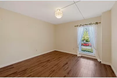 50-56 Broadlawn Park #221, Boston, MA 02467 - Photo 10