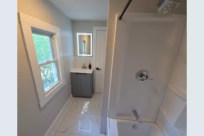 49 Corona St, Springfield, MA 01104 - Photo 8