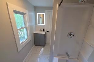 49 Corona St, Springfield, MA 01104 - Photo 8
