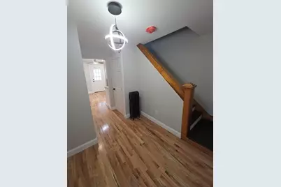49 Corona St, Springfield, MA 01104 - Photo 6